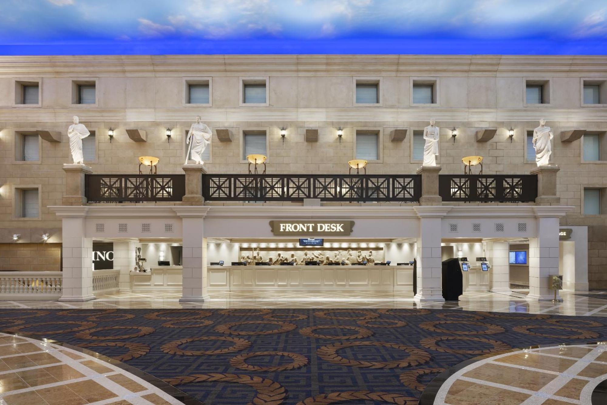 Resort Caesars Atlantic & Casino 4*